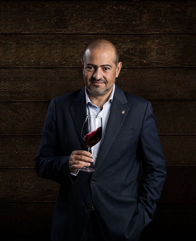 Retrato editorial de Nelson Guerreiro · sommelier